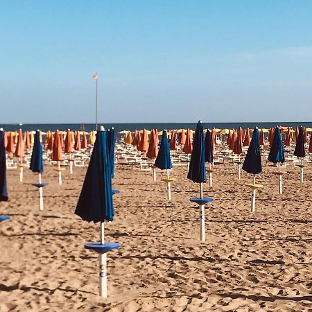 Nuovo Fronte Spiaggia, Terrazza Sul Mare E Piscina Lignano Sabbiadoro Ngoại thất bức ảnh