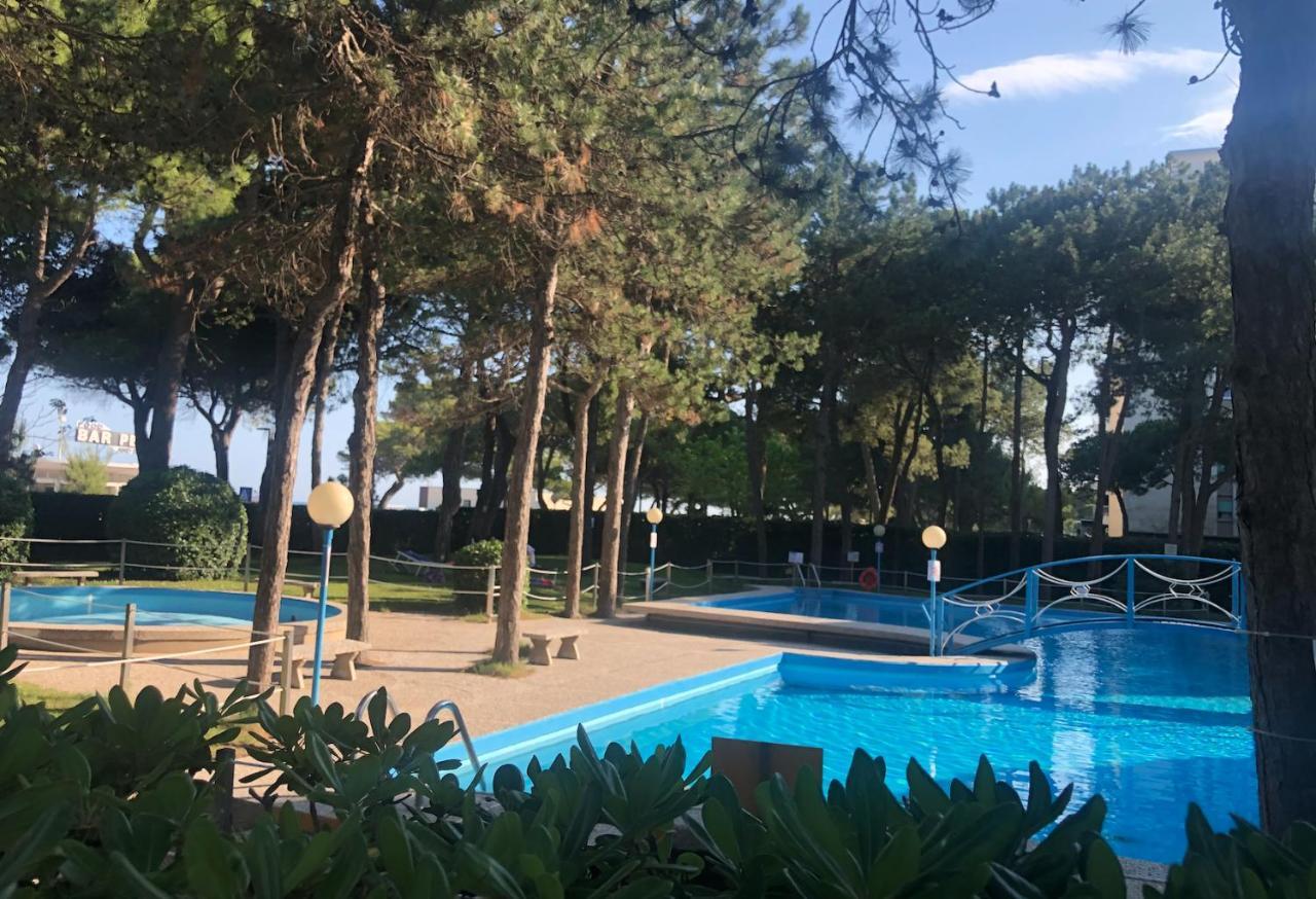 Nuovo Fronte Spiaggia, Terrazza Sul Mare E Piscina Lignano Sabbiadoro Ngoại thất bức ảnh